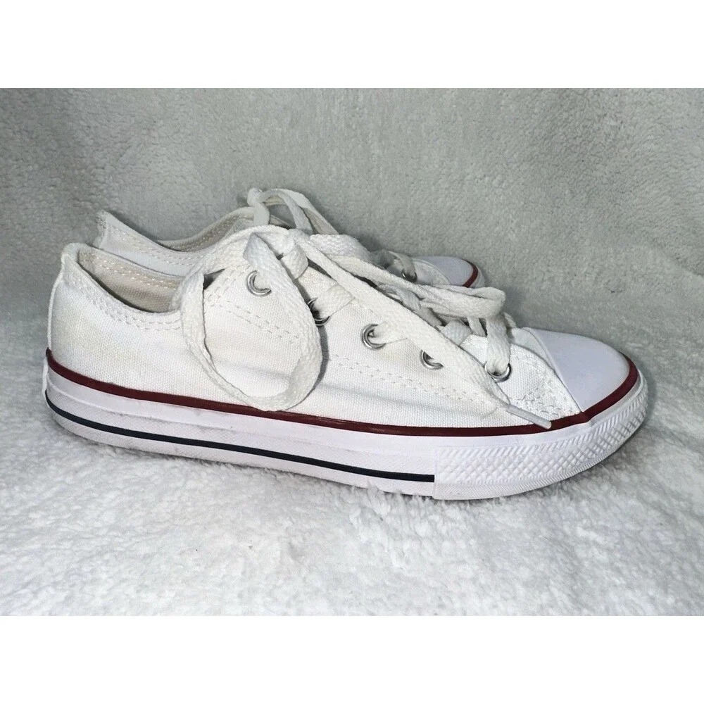 Kids White Converse All Star Chuck Taylor Youth Size 2 *Missing Insoles*